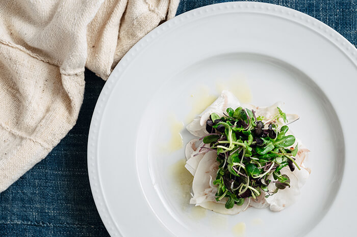Mesclun of “Edomae- herbs” and fresh mushroom with Vinaigrette of “Niihime (Japanese rare citrus)” and green chili01