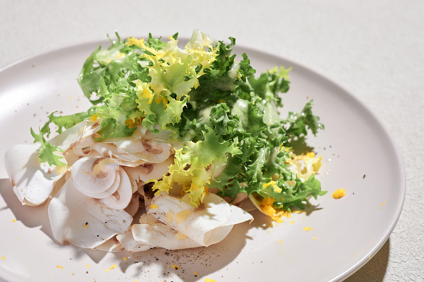 Thinly sliced fresh mushroom with endive, yuzu pepper vinaigrette02