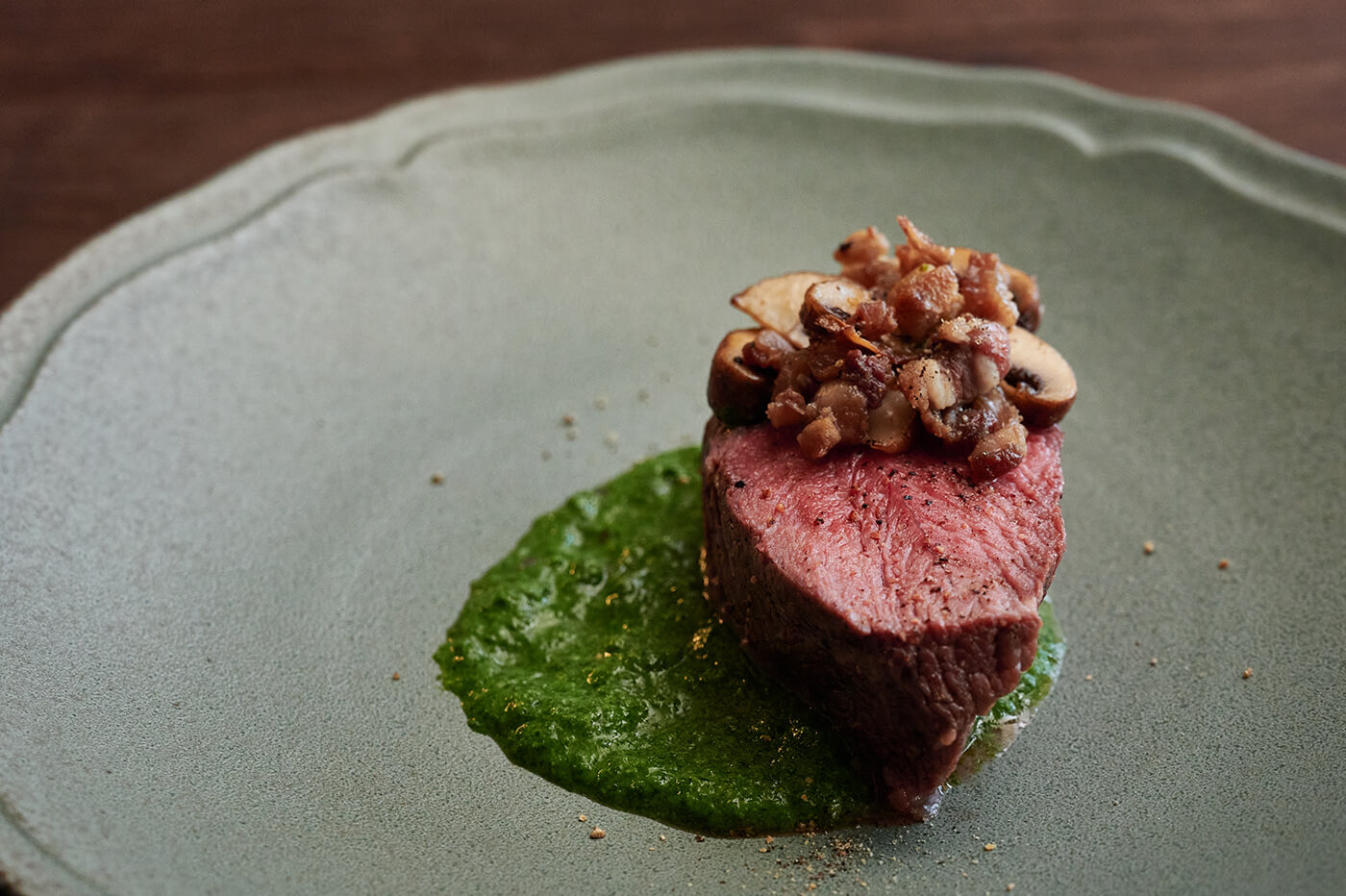 Grilled Lamb of Tasmania and Roasted Mushrooms with Fresh Green Chutney01