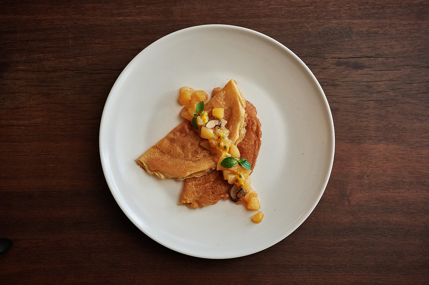 Mushroom crêpe with summer peach compote02