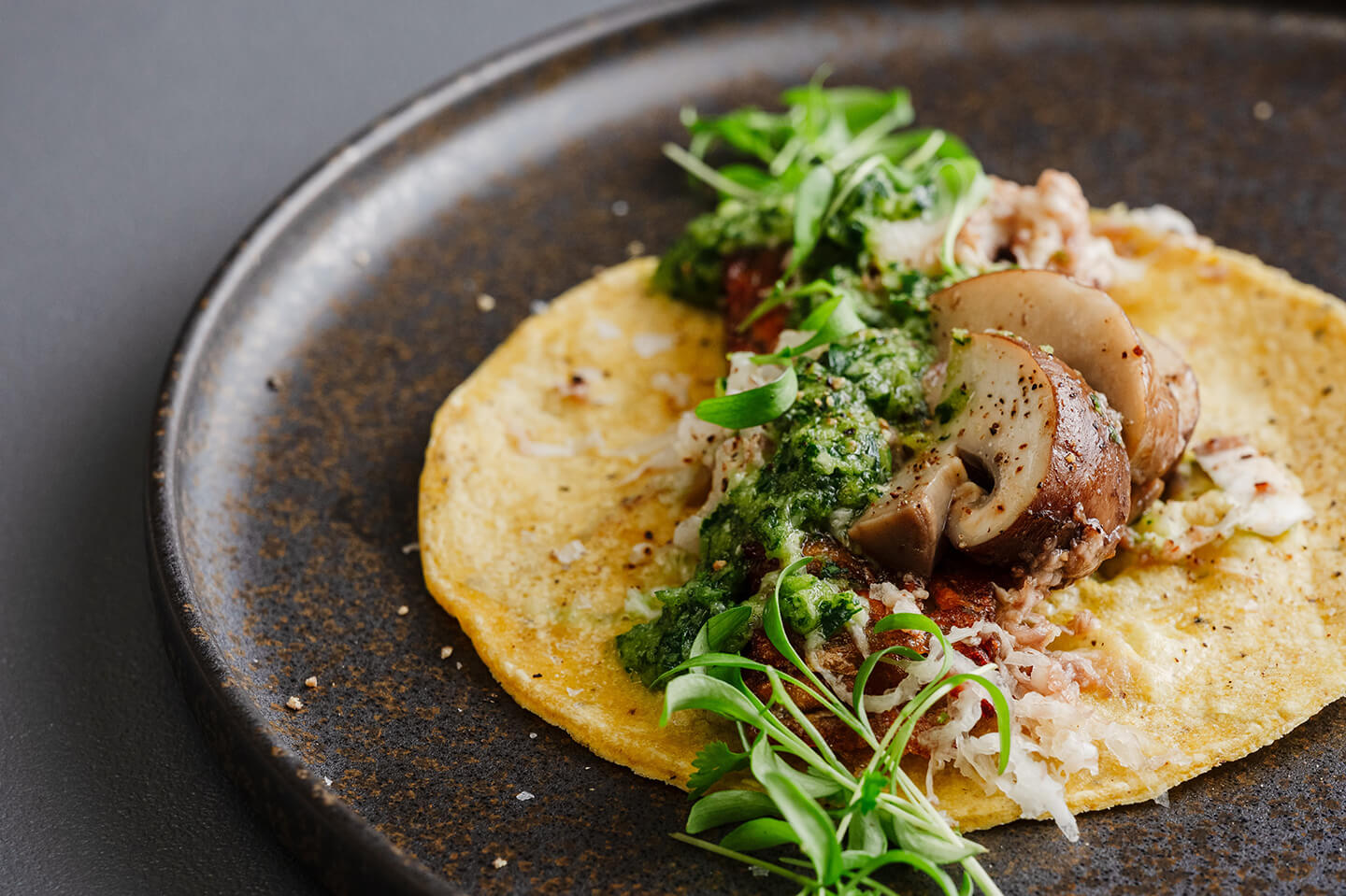 Mushroom confit and hash brown tacos02